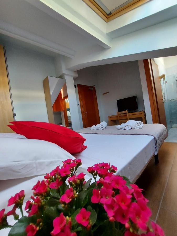 Hotel Senza Pensieri Риччоне Экстерьер фото